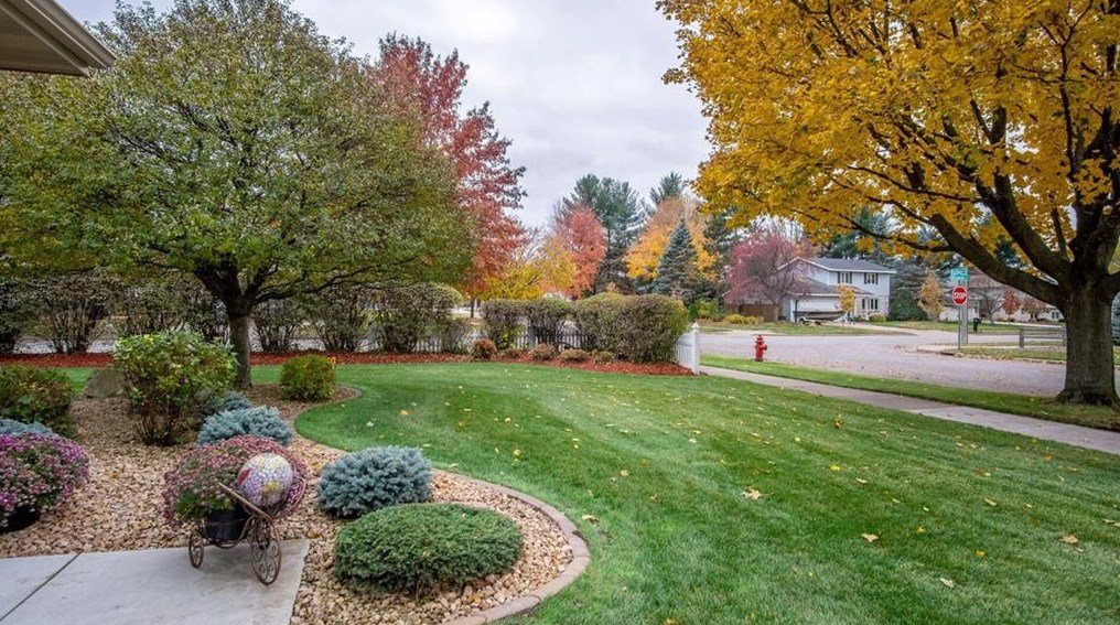 4737 Palmer Ln, Eau Claire WI  54701-7960 exterior