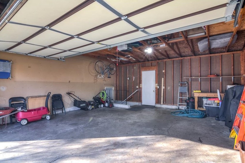 4702 Puttor Dr, Eau Claire WI  54701-7929 exterior