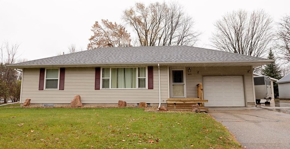 2819 Preston Rd, Eau Claire, WI 54703-2348