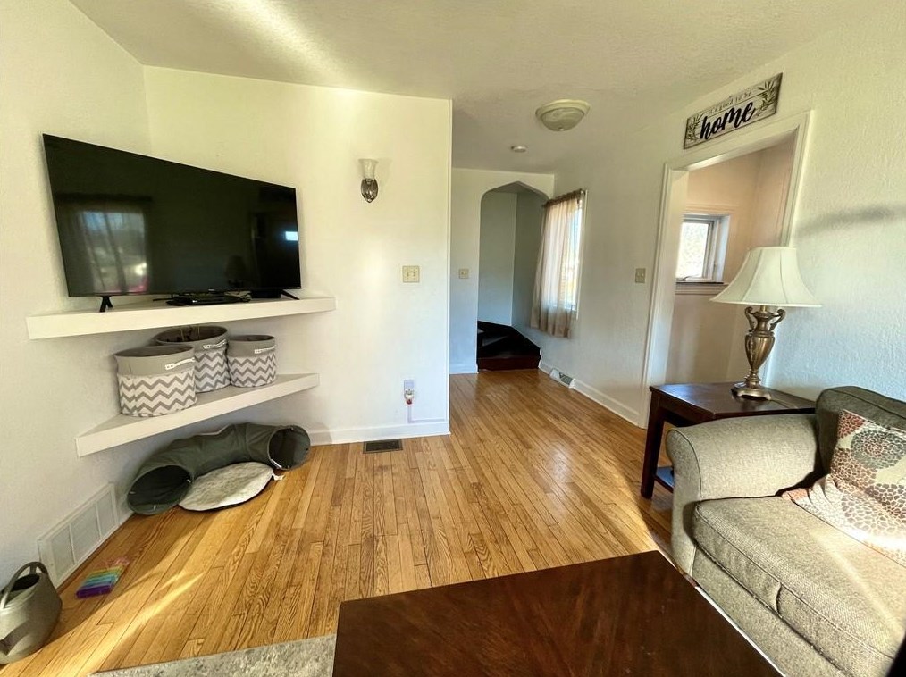 3233 Potter Rd, Eau Claire, WI 54703