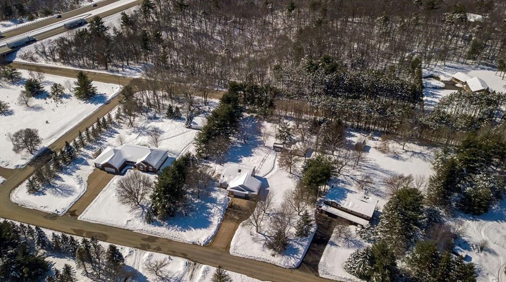 104 Canterbury Rd, Eau Claire WI  54701-7104 exterior