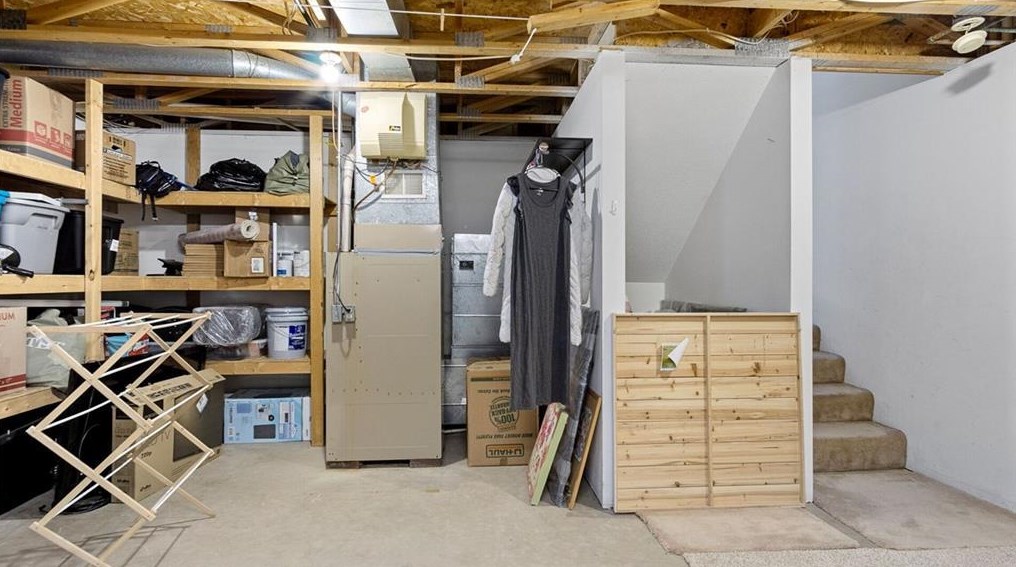 104 Canterbury Rd, Eau Claire WI  54701-7104 exterior