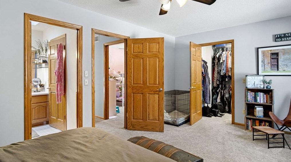 104 Canterbury Rd, Eau Claire WI  54701-7104 exterior