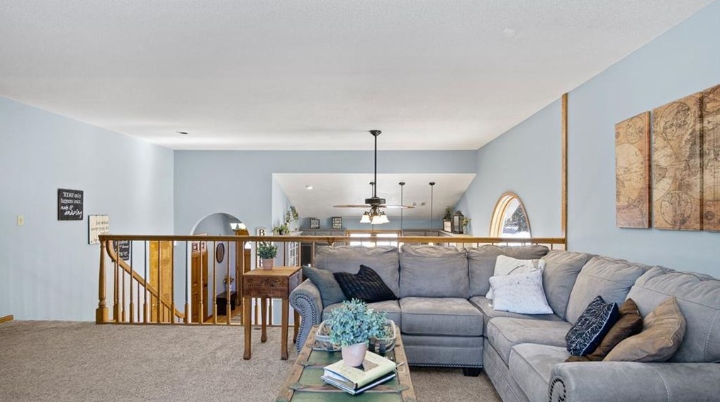 104 Canterbury Rd, Eau Claire WI  54701-7104 exterior