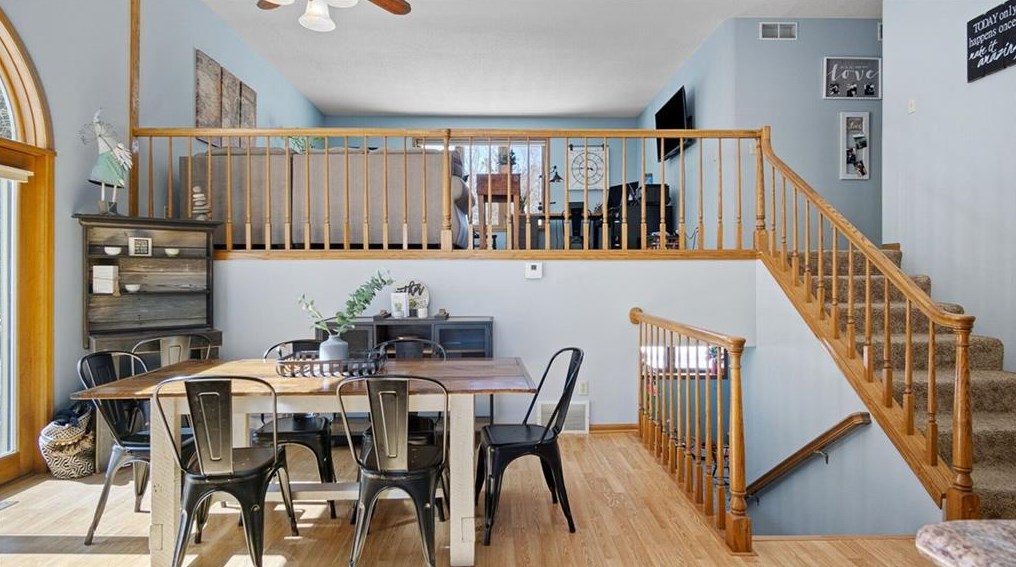 104 Canterbury Rd, Eau Claire WI  54701-7104 exterior