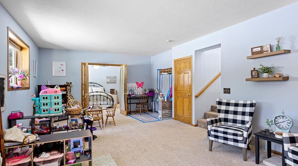 104 Canterbury Rd, Eau Claire WI  54701-7104 exterior