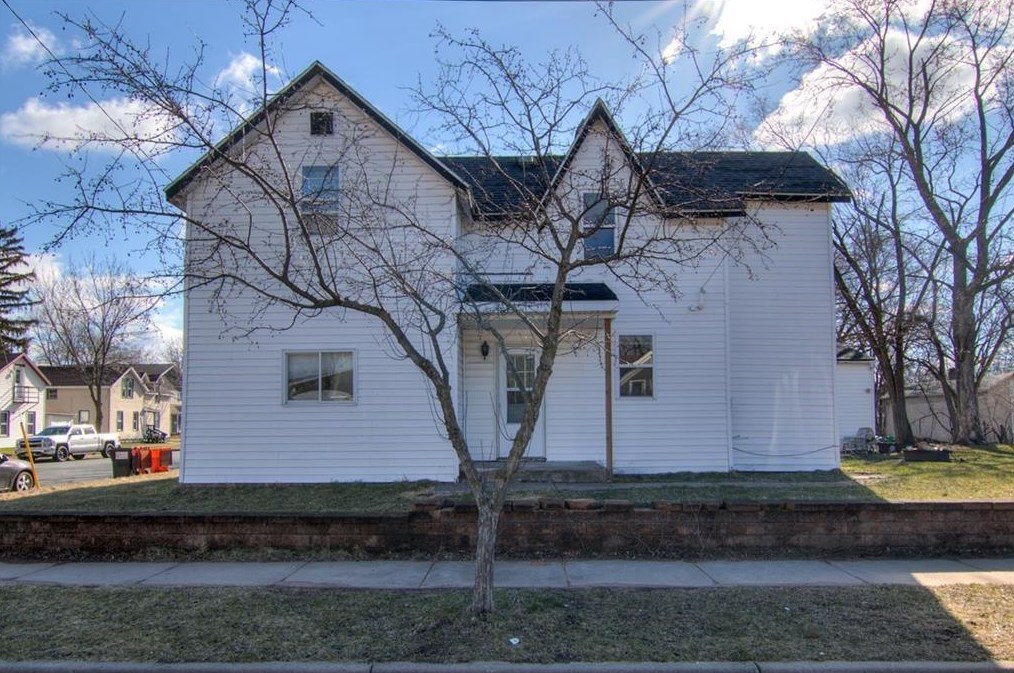 837 Niagara St, Eau Claire, WI 54703-5530