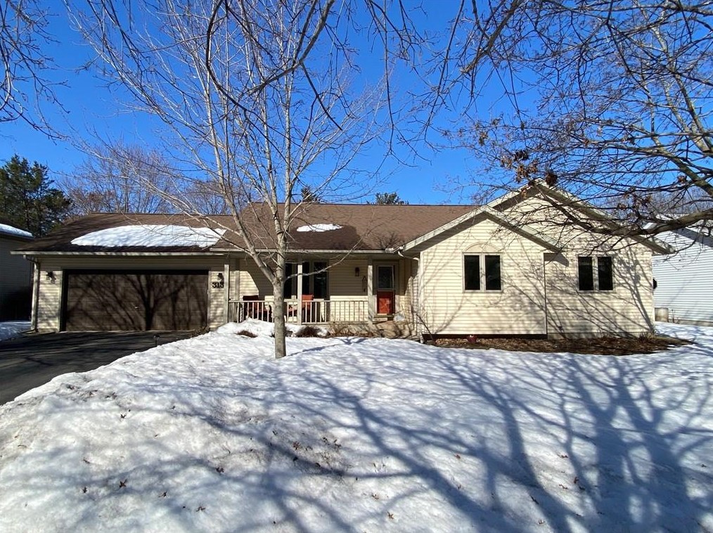 3136 E Wellington Dr, Eau Claire, WI 54703