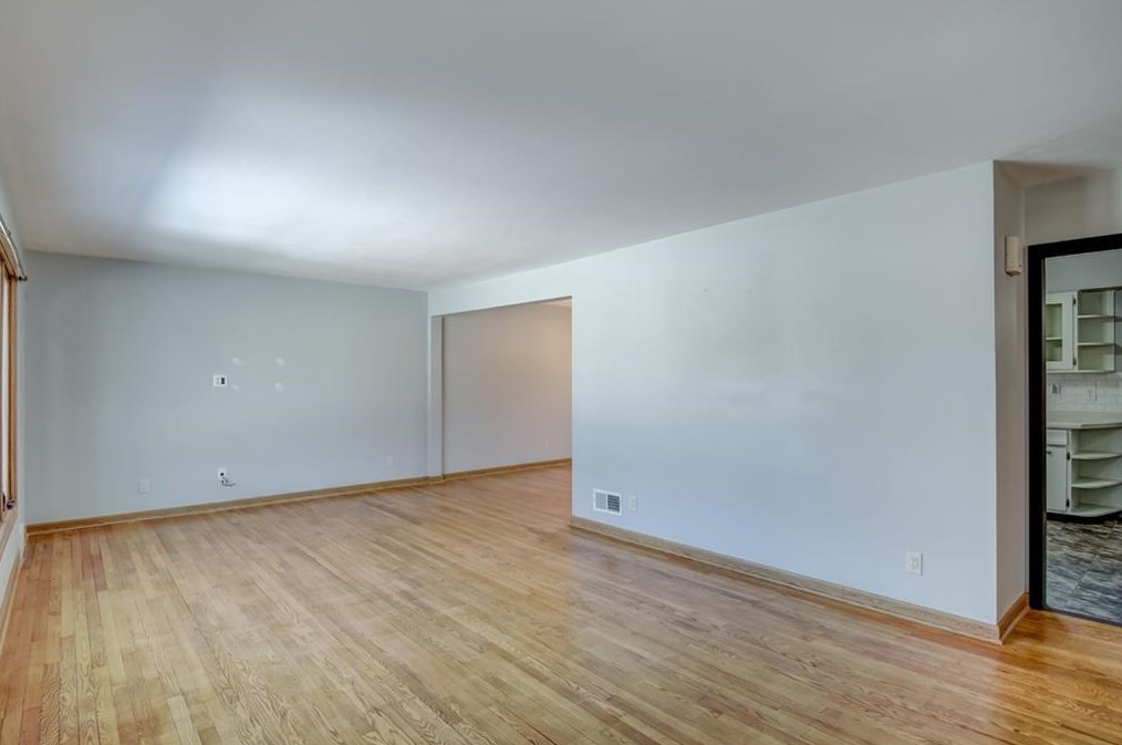 139 Viking Pl, Eau Claire, WI 54701