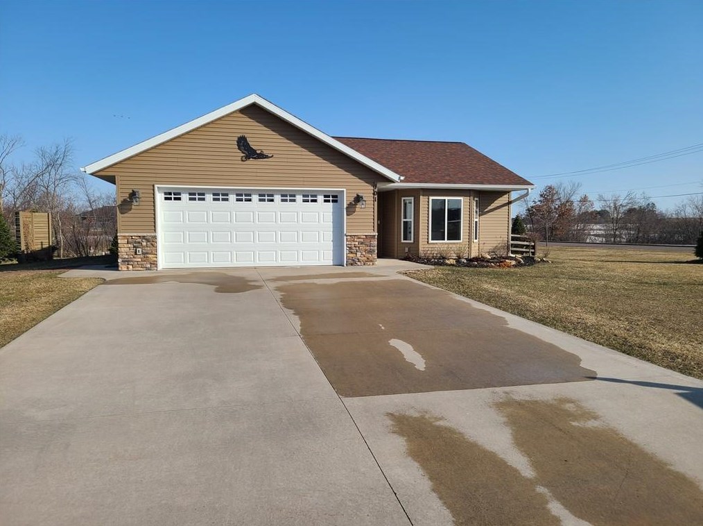 101 Vine St, Bloomer, WI 54724