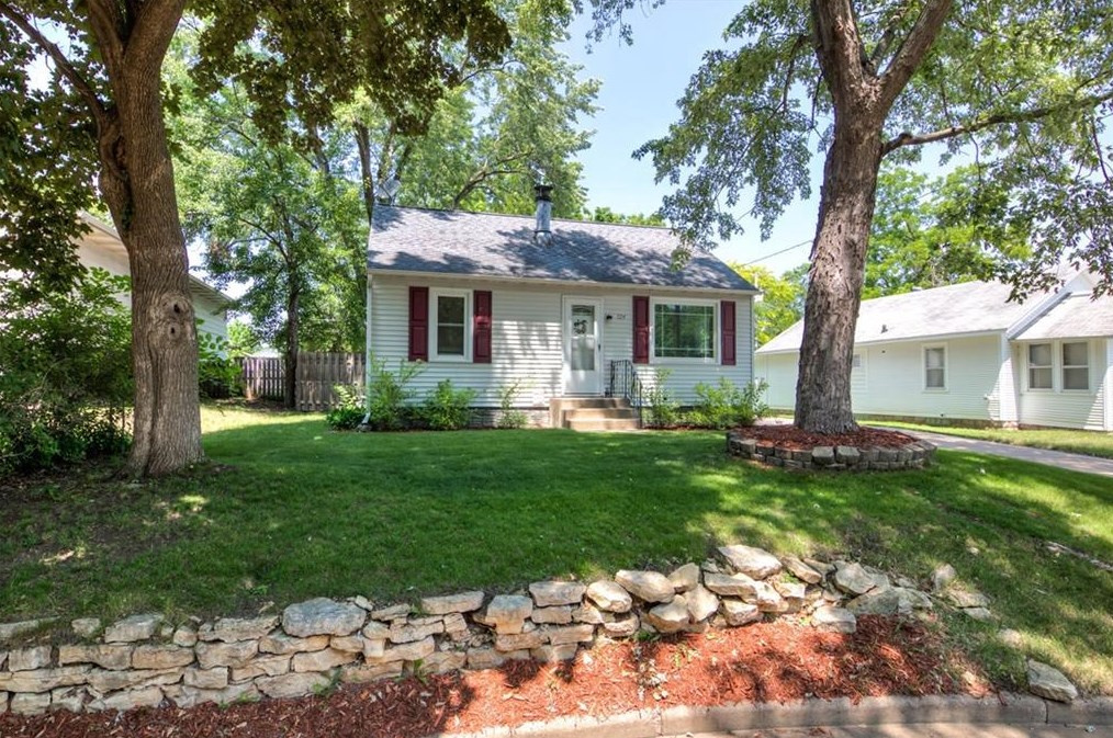 724 Fountain St, Eau Claire, WI 54703