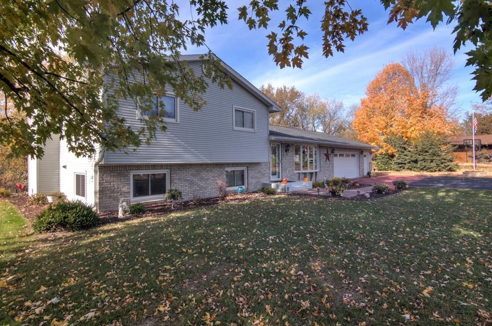 201 King Olaf Ct, Albertville, WI 54730