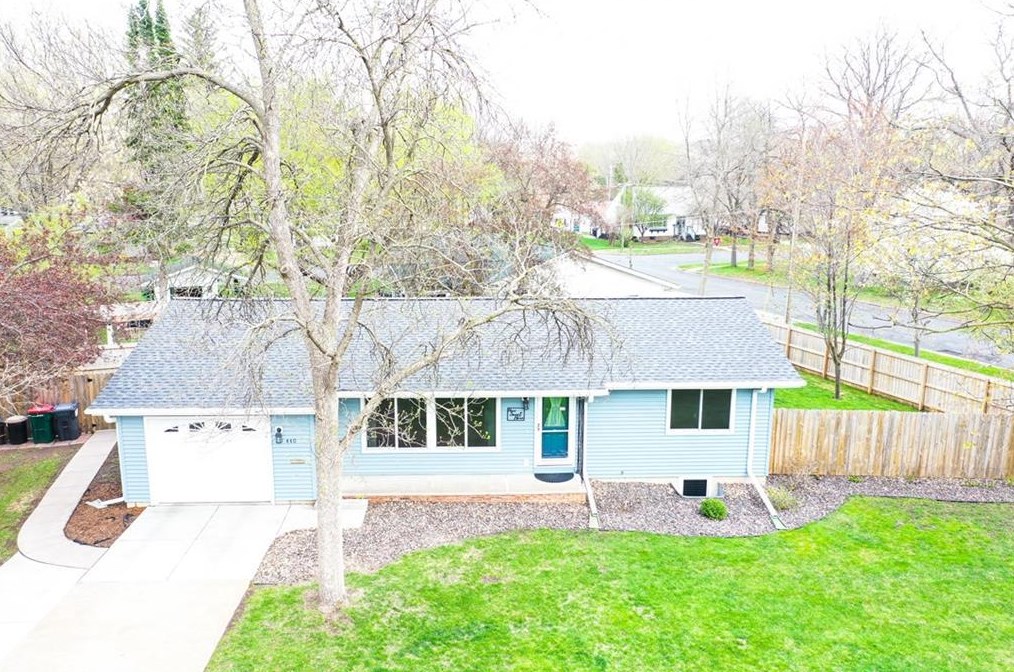 440 N 4th St, Troy, WI 54022