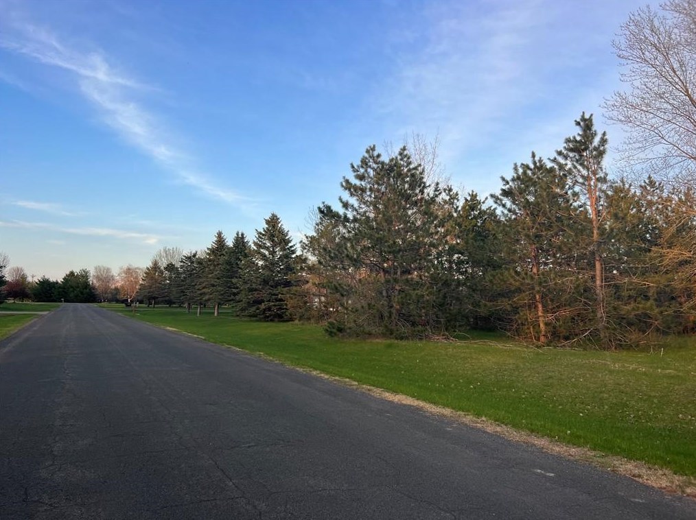583 Spurline Cir, Hudson, WI 54016