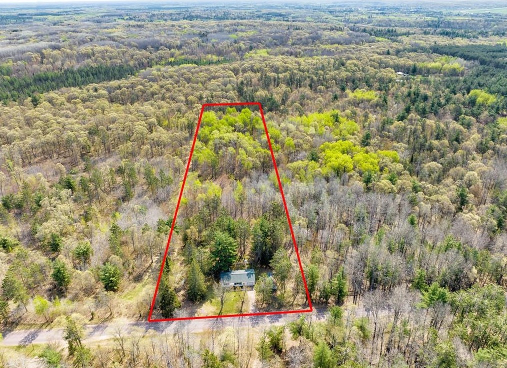 13304 Gilmore Dr, Wascott, WI 54859