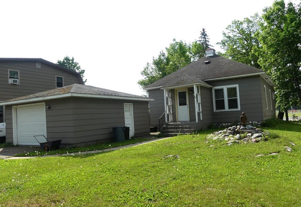 1165 Buck St, Cumberland, WI 54829-9228
