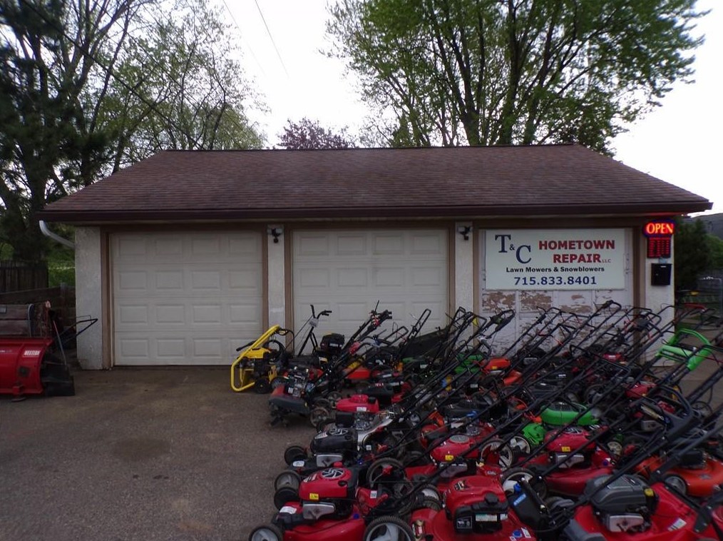 2505 May St, Eau Claire, WI 54701-6449