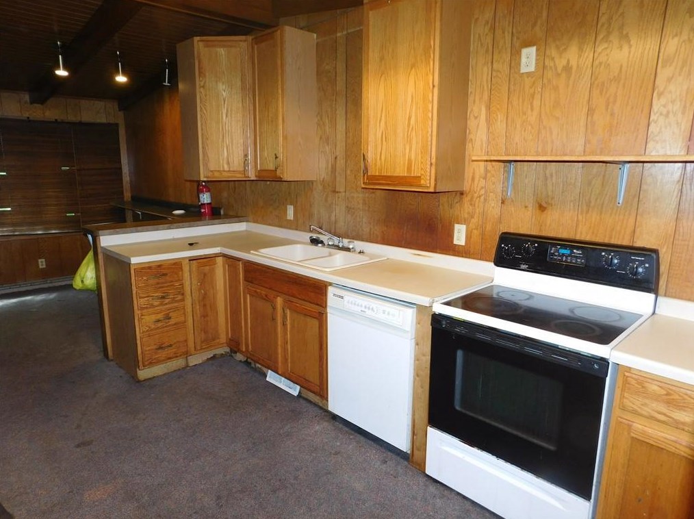 1814 S Broadway St, Rusk, WI 54751