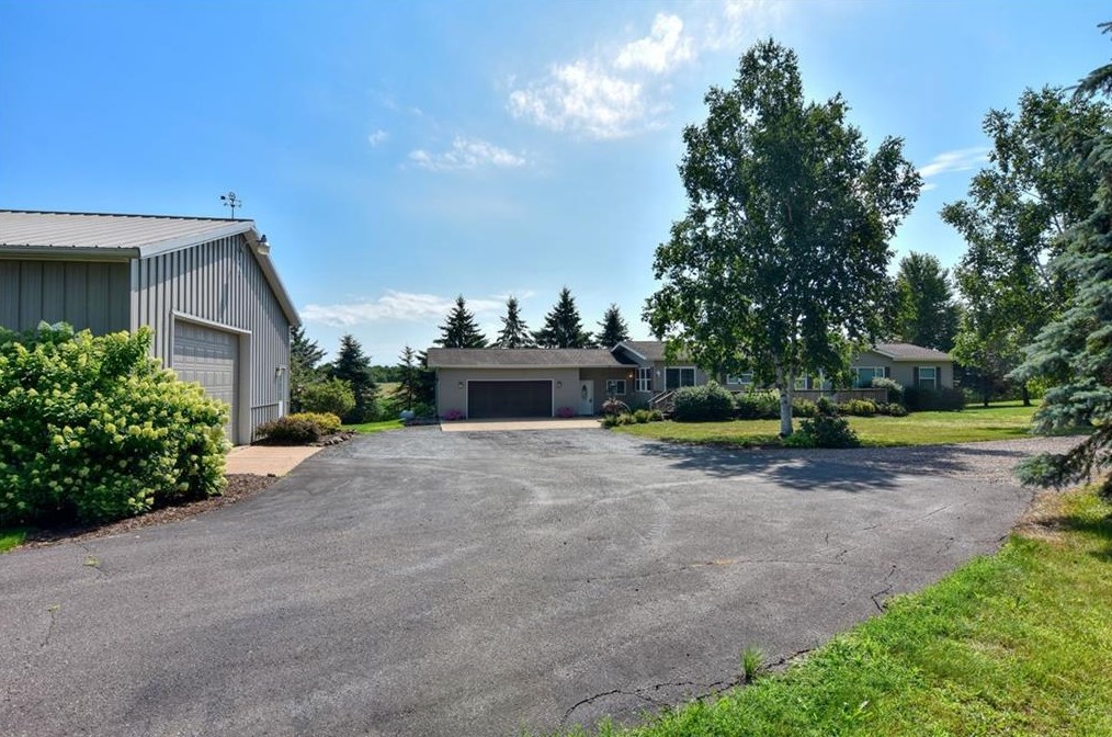 1601 14 1/2 St, Poskin, WI 54812