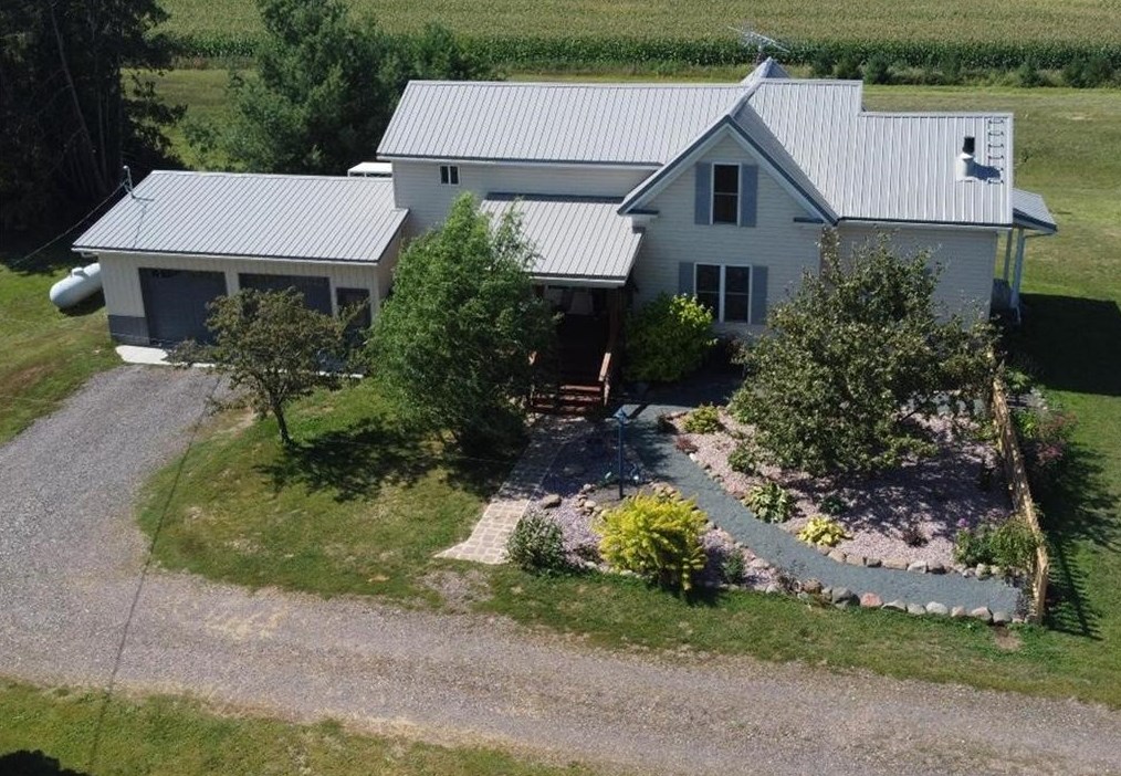 925 18th Ave, Cumberland, WI 54829