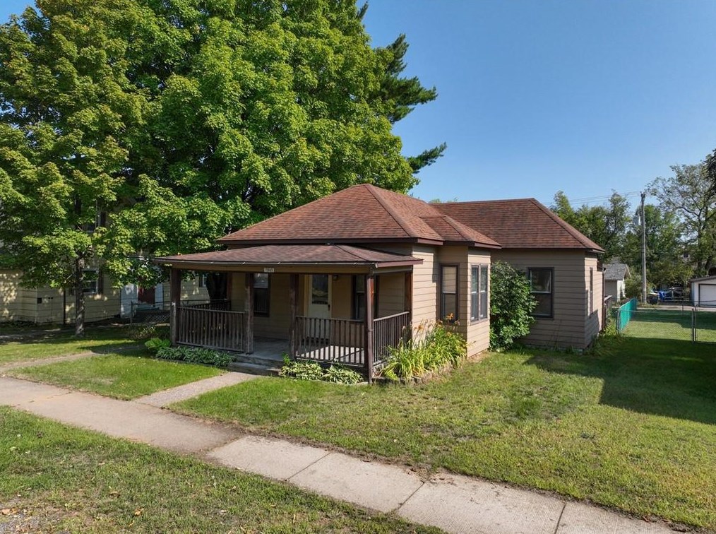15965 Fourth St, LCO Commercial Cent, WI 54843