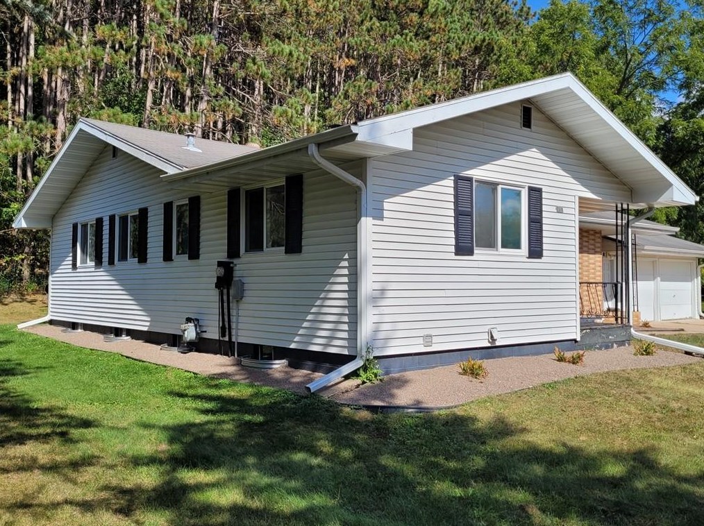 729 Granbakken Way, Boyceville, WI 54725