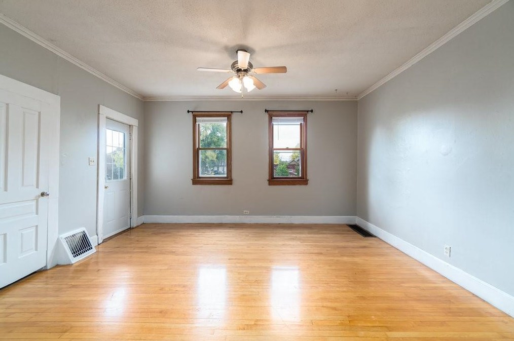 515 Barstow St, Eau Claire, WI 54703