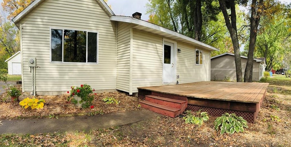 4318 Tower Dr, Eau Claire, WI 54703-2152