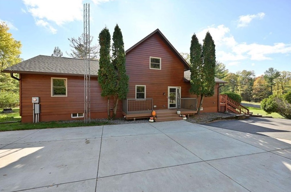 2689 11th St, Cumberland WI  54829-9667 exterior