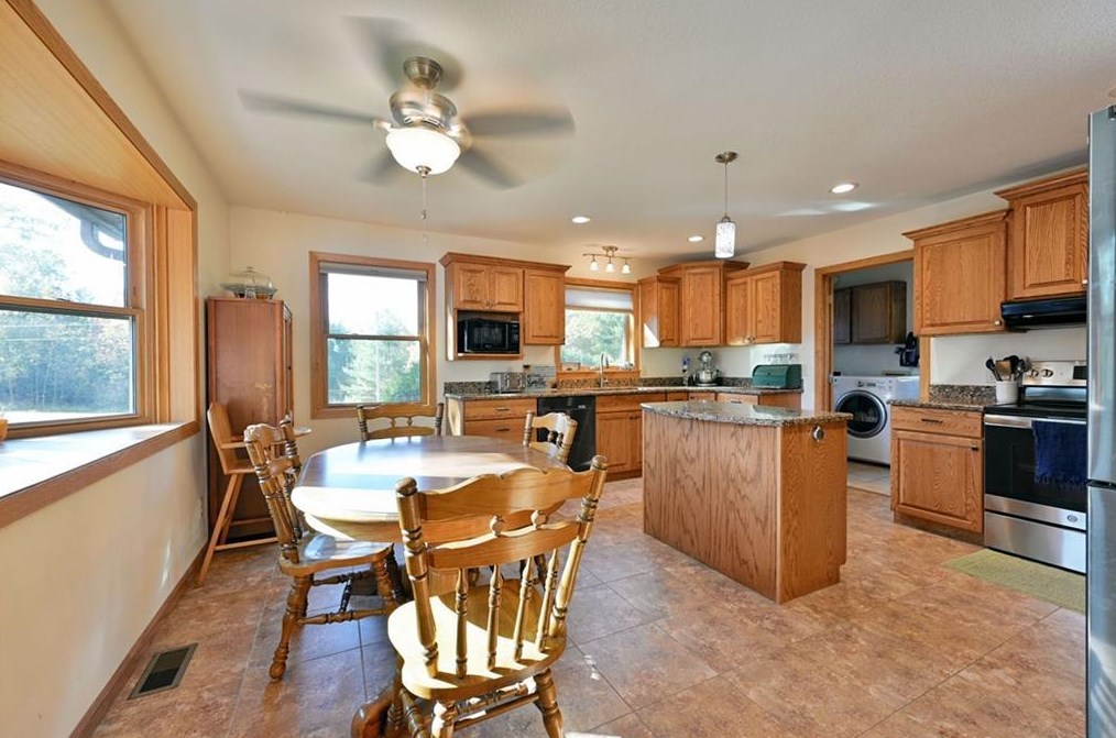 2689 11th St, Cumberland WI  54829-9667 exterior