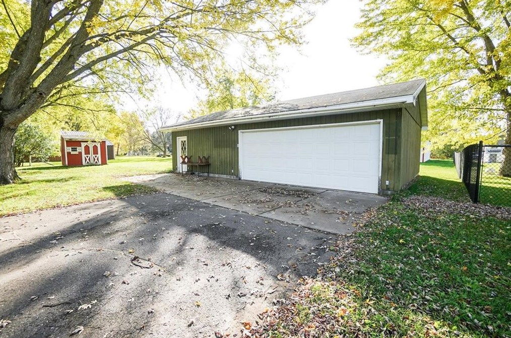 2202 Preston Rd, Eau Claire, WI 54703