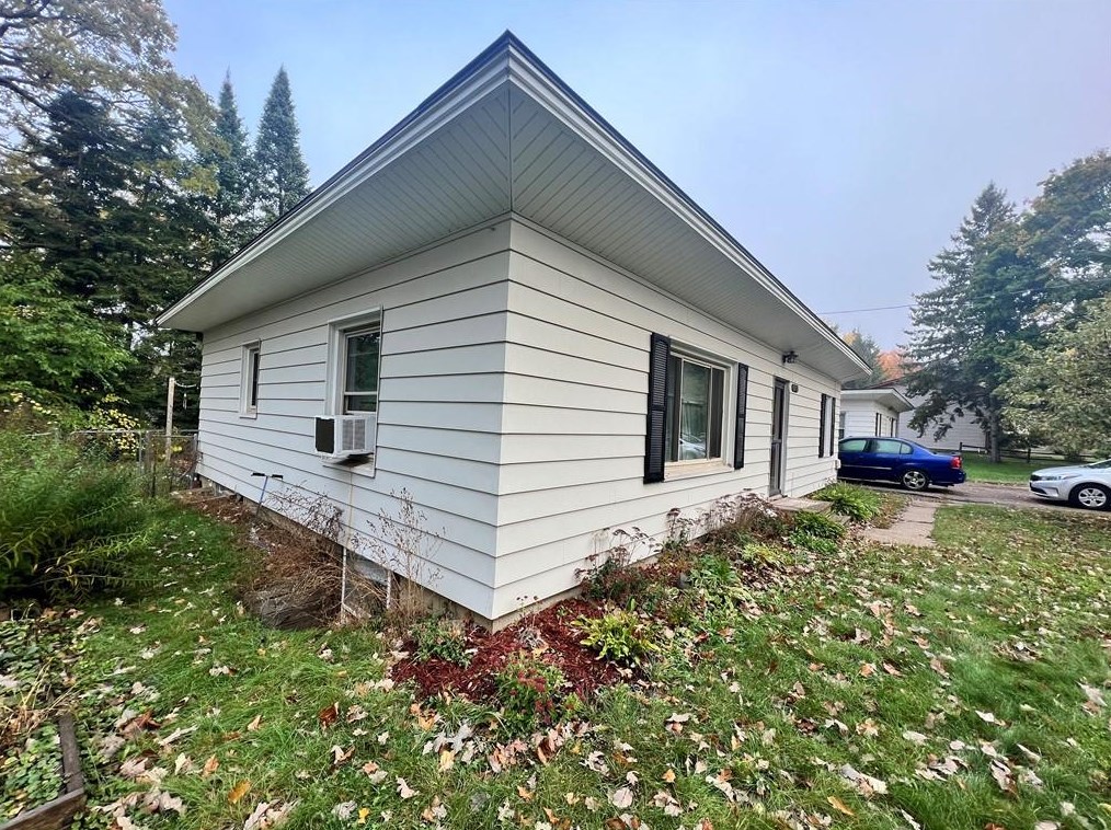3358 Rudolph Rd, Eau Claire WI  54701-7536 exterior