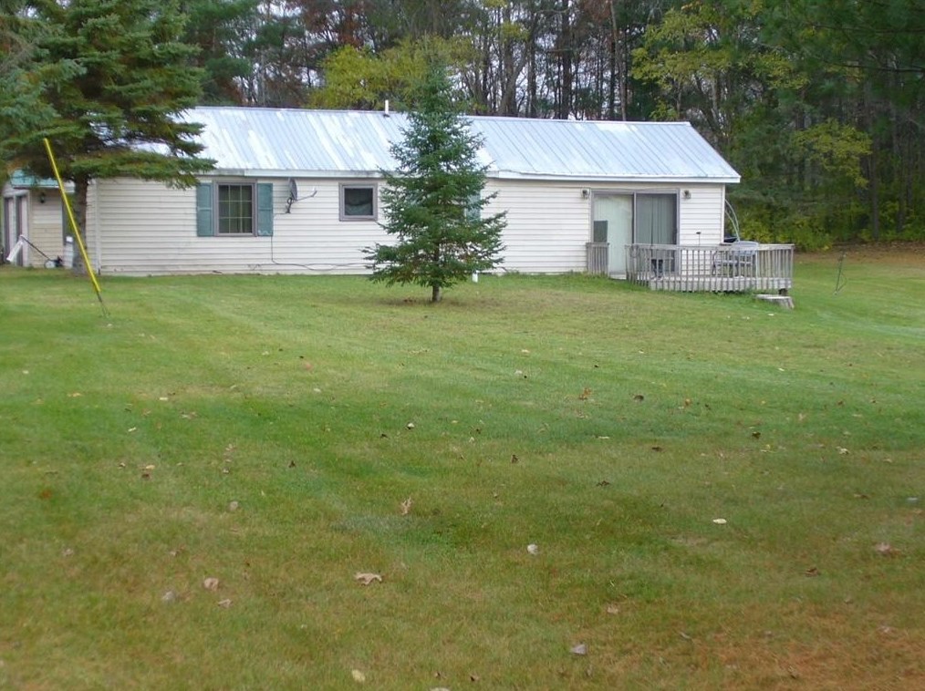 212 Main St, Wascott, WI 54859-9544