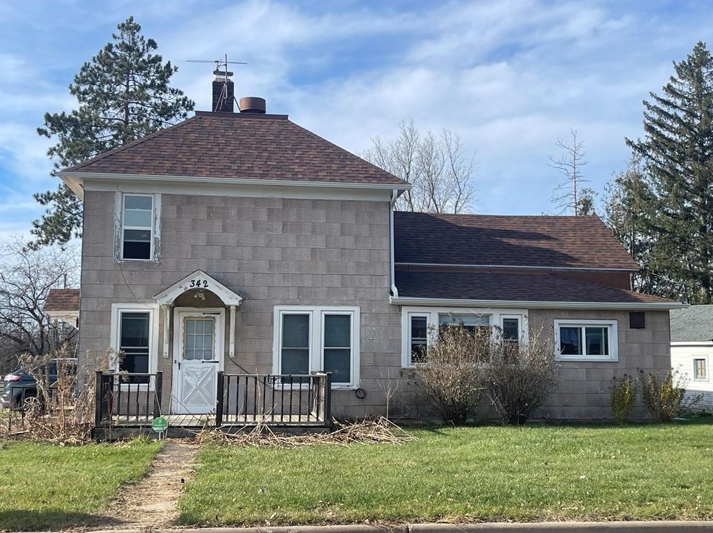 342 Garfield St, Stanley, WI 54768