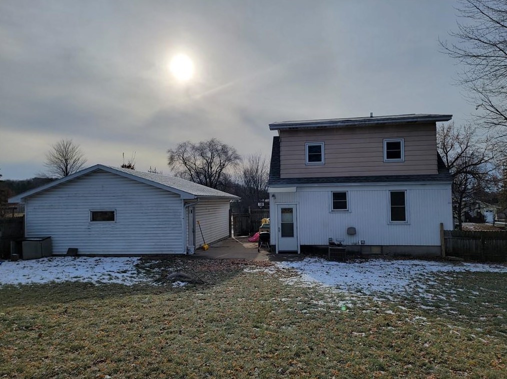 2446 Marquette St, Eau Claire, WI 54703