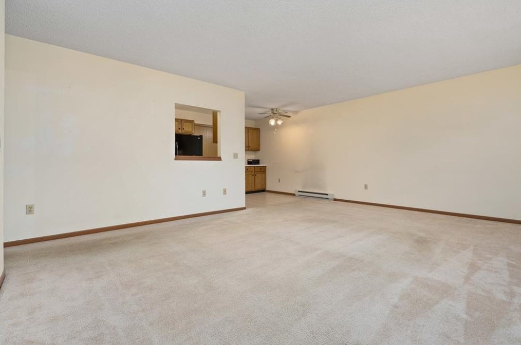 3952 Boardwalk St, Eau Claire, WI 54701-8418