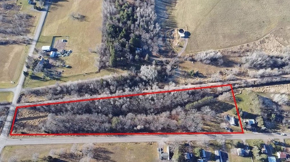 585 1st Ave, Cumberland, WI 54829-9562