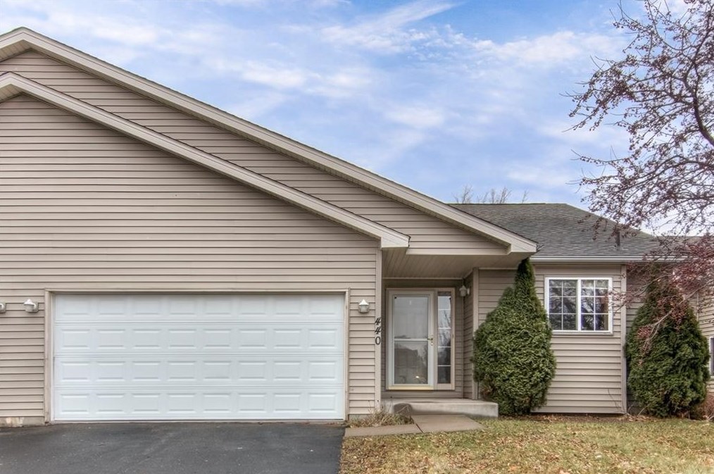 440 Brookhaven Dr, Hammond, WI 54015