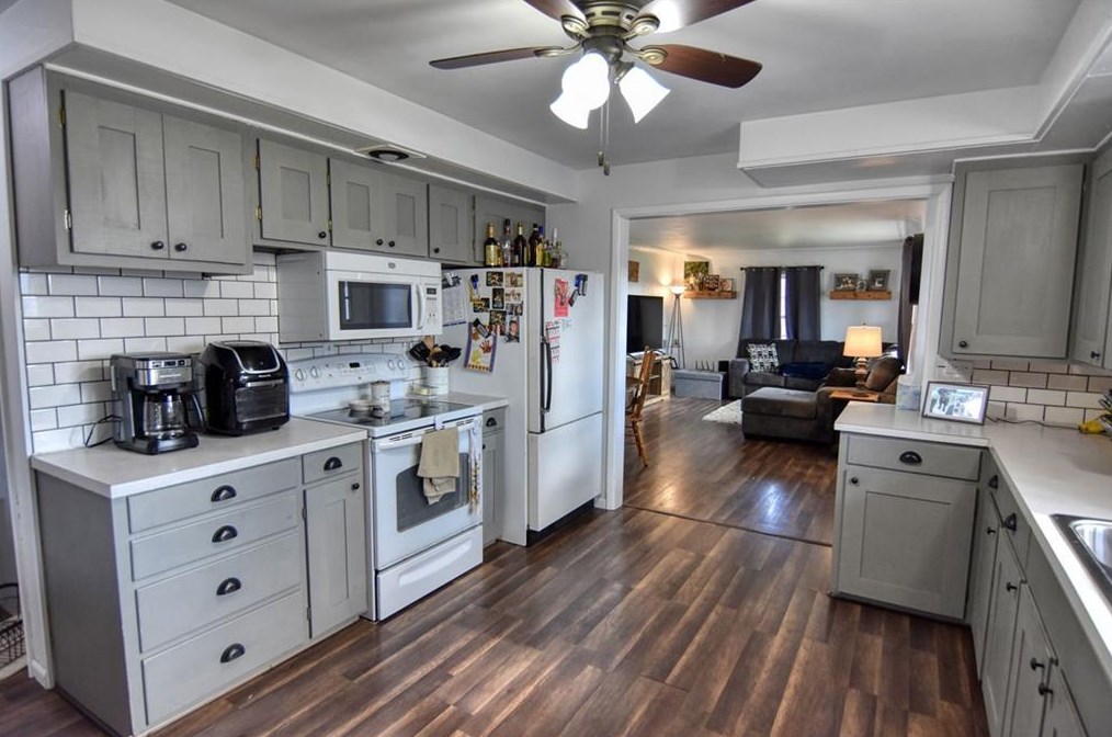 712 22 1/2 Ave, Cumberland, WI 54829-9792