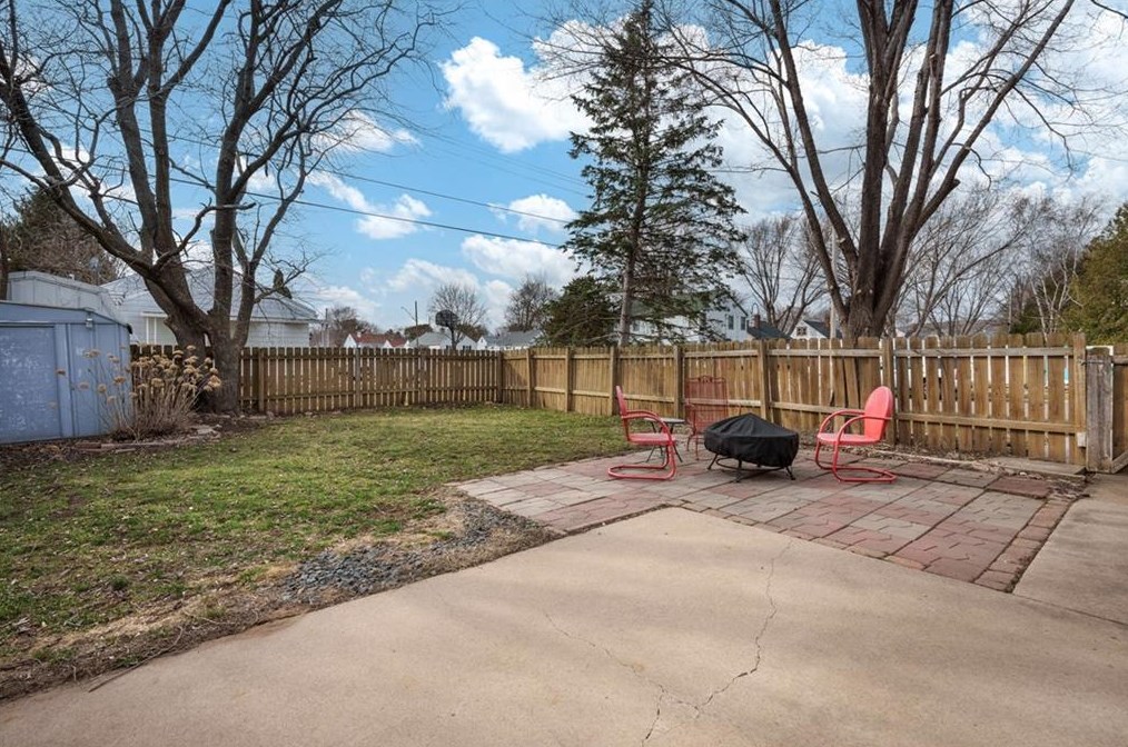 503 Mead St, Eau Claire, WI 54703-2820