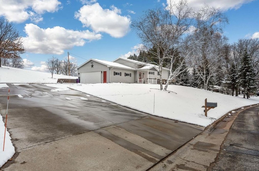 36256 Ash St, Elk Creek, WI 54747-8749