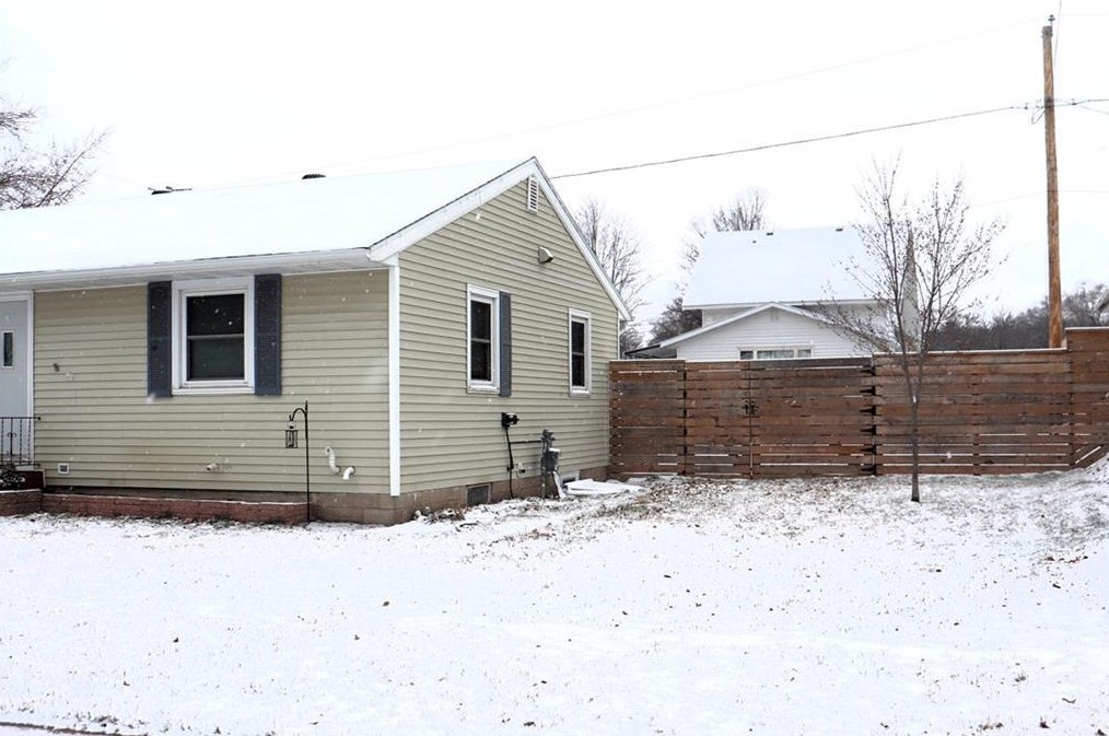 13106 Thomas St, Osseo, WI 54758