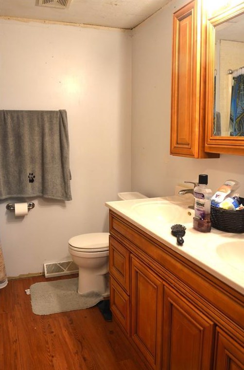 506 Barker St, Canton WI 54868-2622 exterior