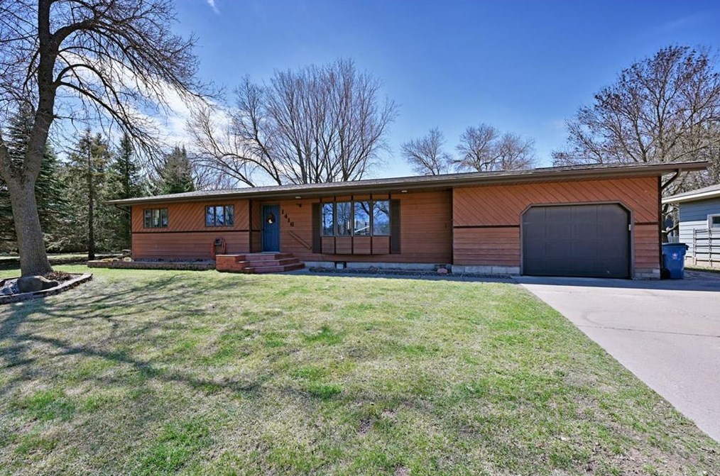 1416 Fencl Ave, Canton, WI 54868-1113