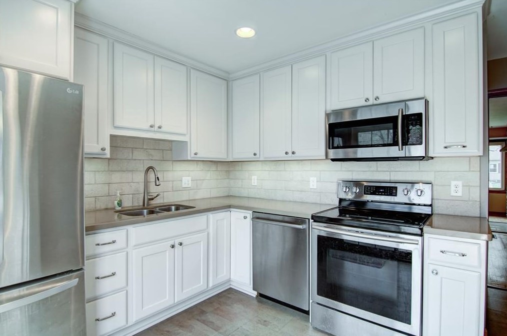 632 Ripley Ave, Eau Claire, WI 54701-3970