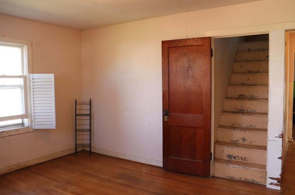 18351 Melby St, Whitehall, WI 54773