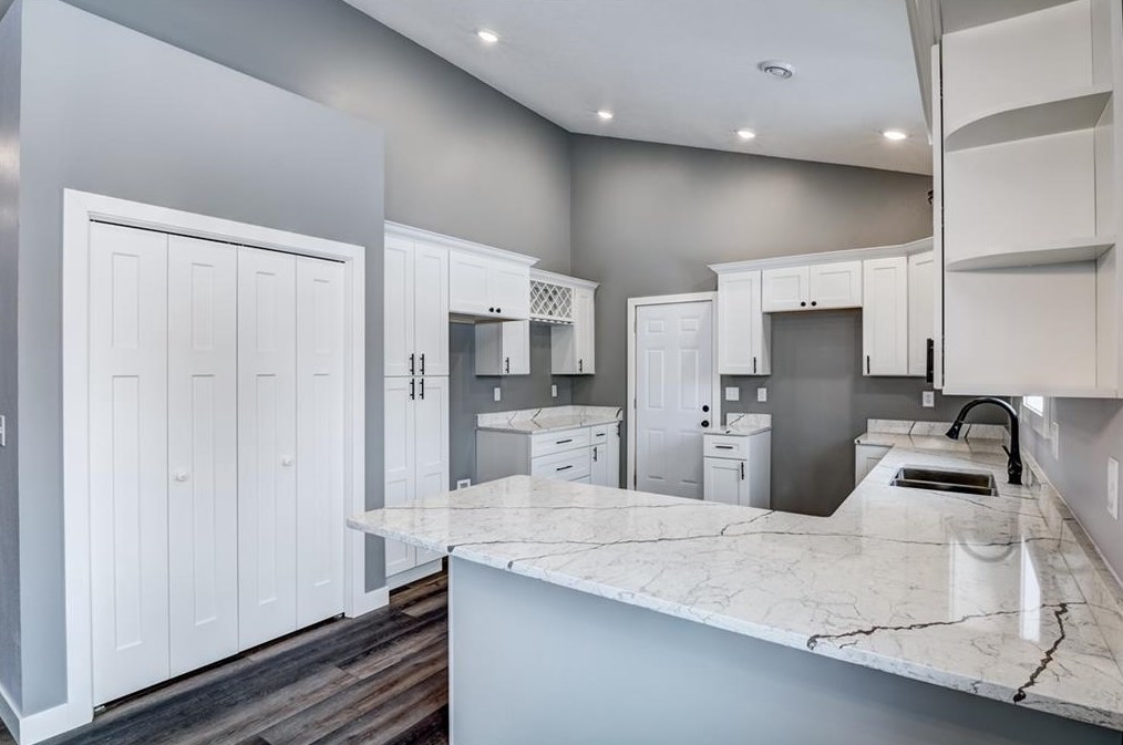 615 Wisconsin Ave, Canton WI 54868-1932 exterior