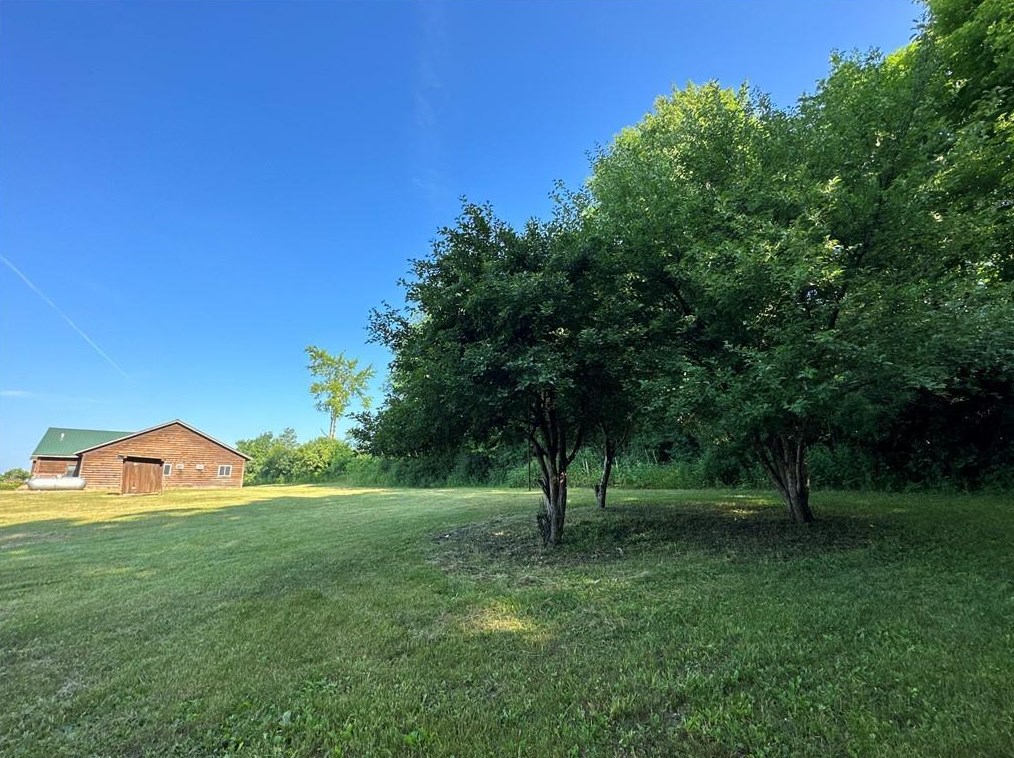 2445 23rd St, Canton WI exterior