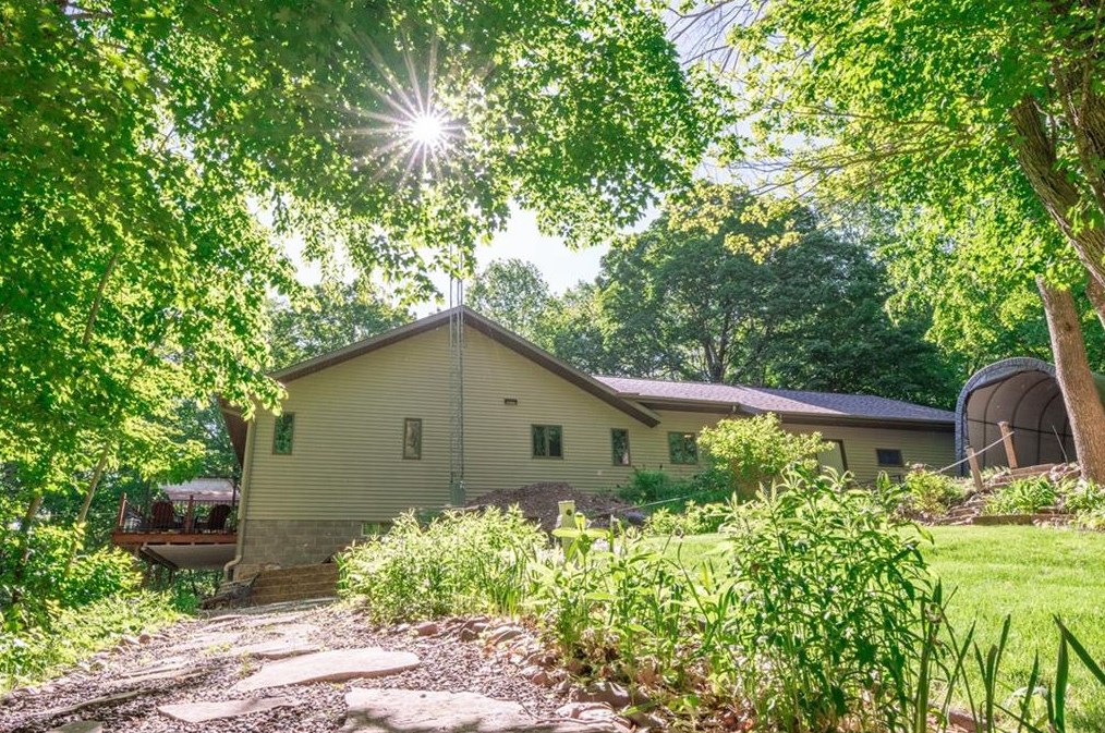 2477 28 1/2 St, Canton WI 54868-9093 exterior