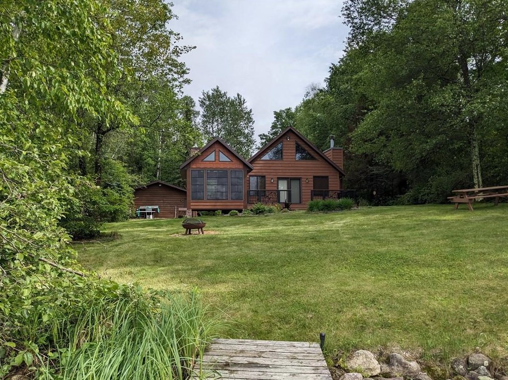 5826 W Strom Rd, Winter, WI 54896